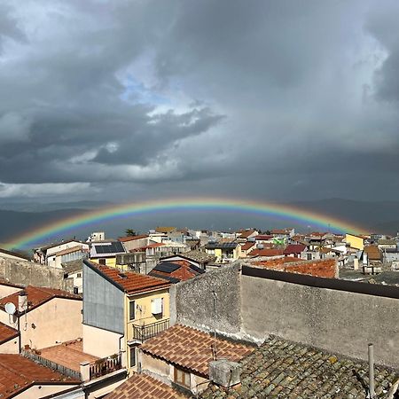 B&B A Due Passi San Giovanni Gemini Bagian luar foto